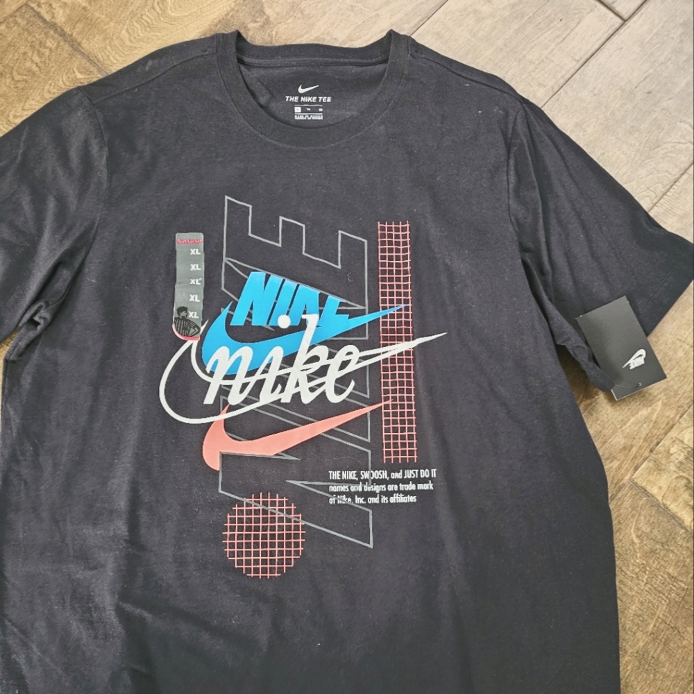 Men Nike Tee XL
